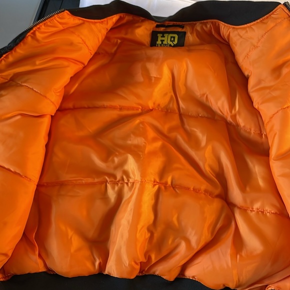 Hq is sue puffer jacket size large black with orange inside lineing pockets - Picture 7 of 7